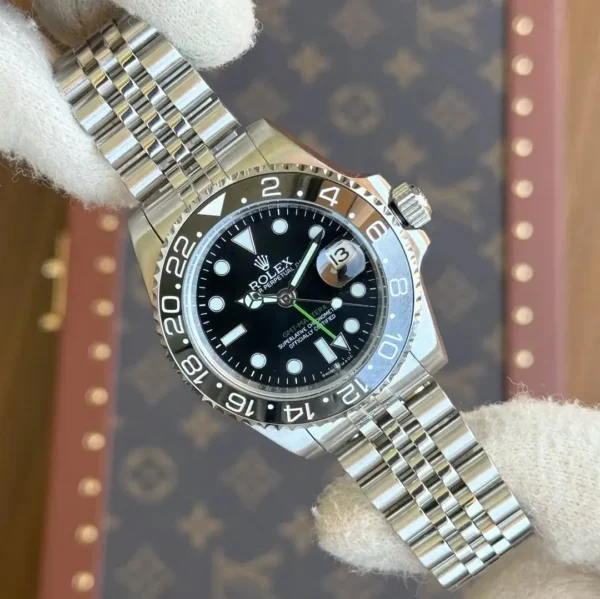 GMT-Master II Oystersteel - Black Dial Black Bezel Jubilee