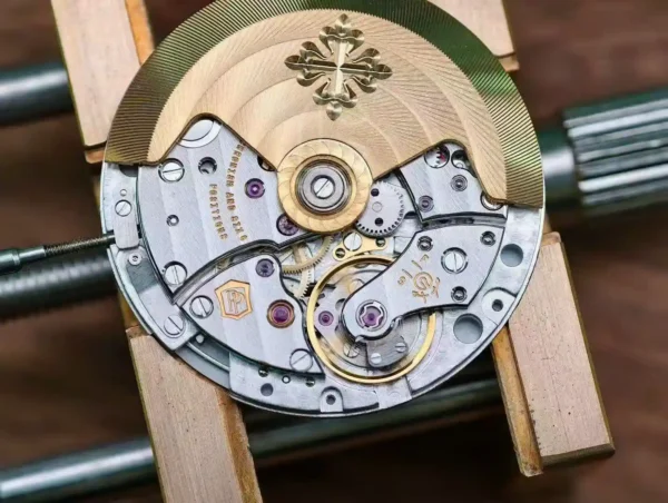 Patek Philippe Nautilus 5711A Blue 40mm Custom MODIFY 2026 – Handcrafted Version