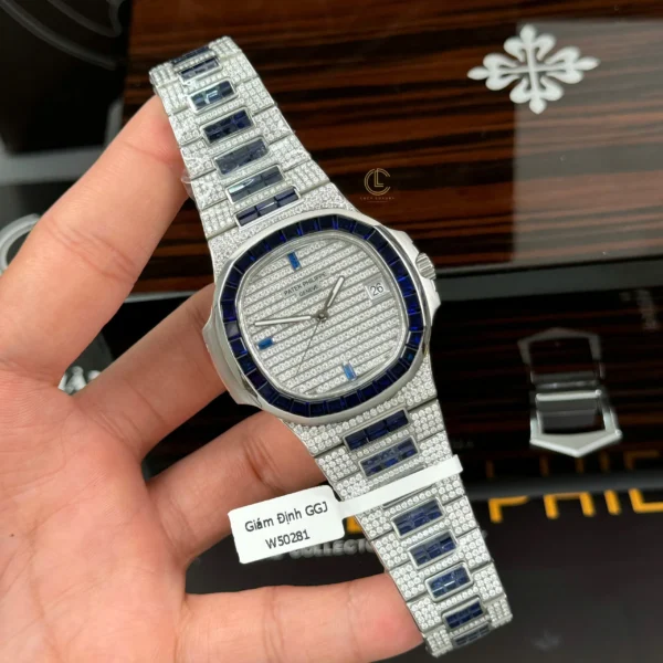 下载 (80) Patek Philippe Nautilus 5711/1A 40mm Demi Baugette Blue Full Moissanite HongKong – Customize Diamod